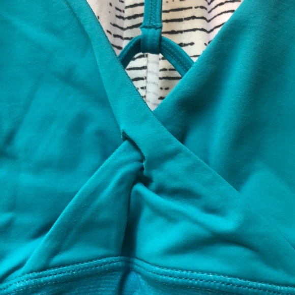 EUC Lululemon Turquoise Strappy Top Sz. 6 - Picture 5 of 10